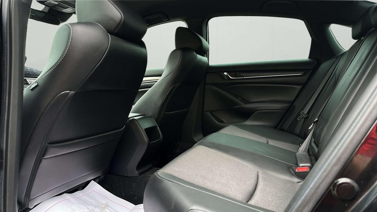 2021 Honda Accord SE Photo