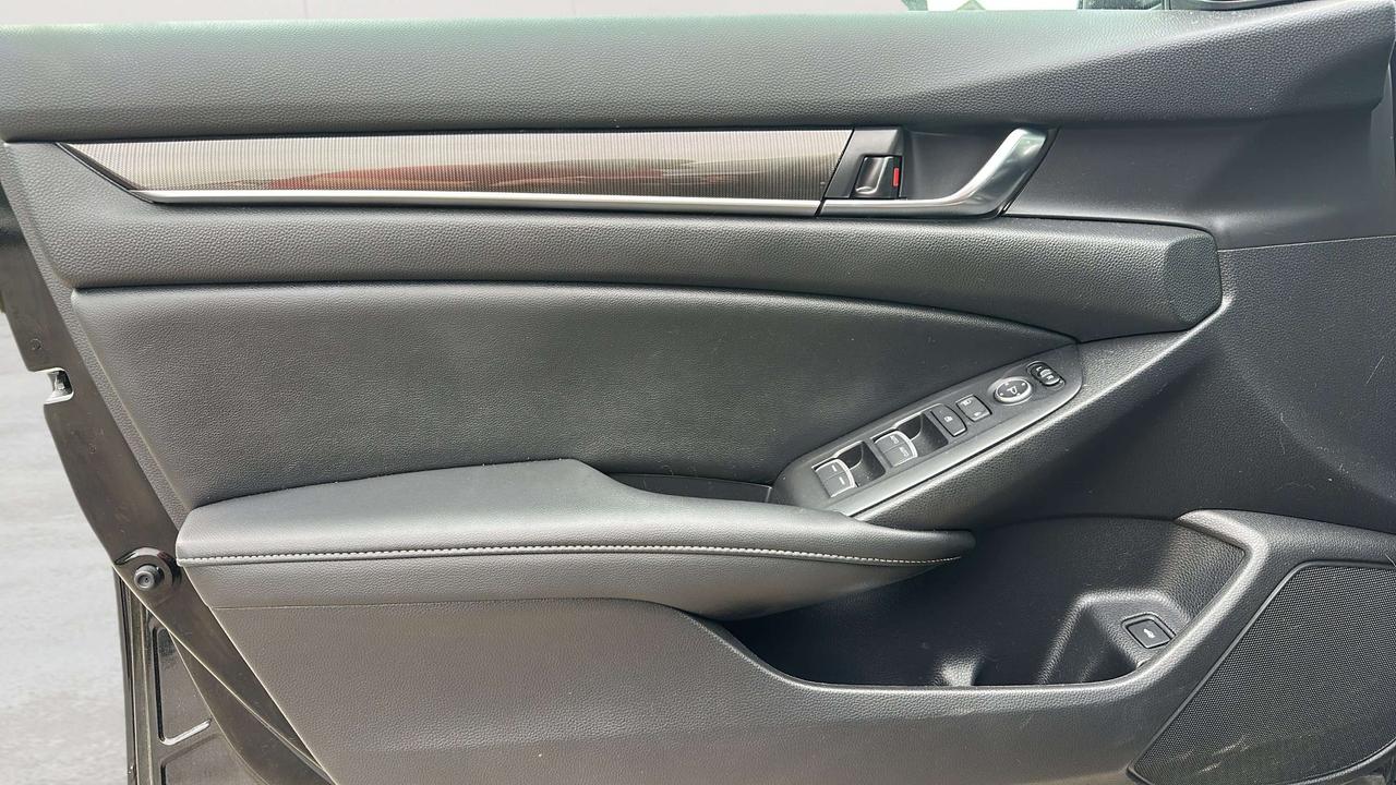 2021 Honda Accord SE Photo