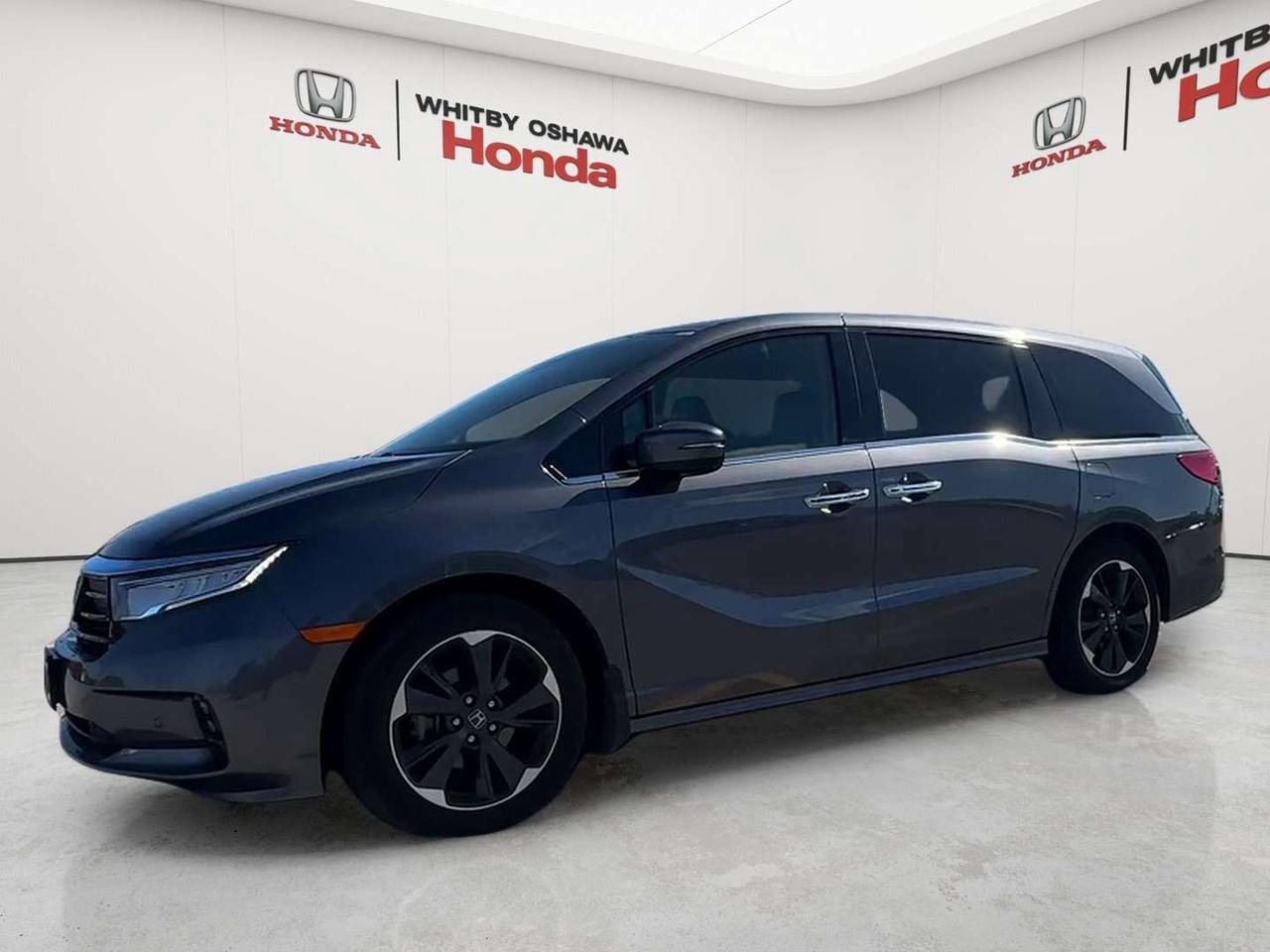 2024 Honda Odyssey Touring Photo5