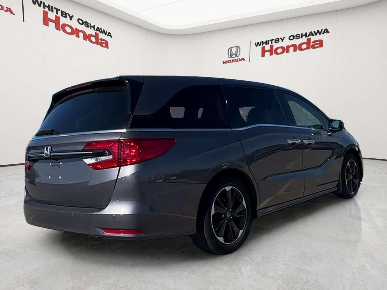 2024 Honda Odyssey Touring Photo