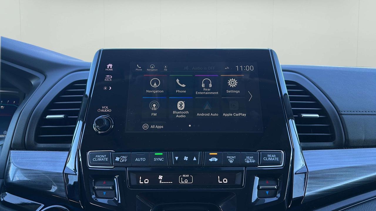 2024 Honda Odyssey Touring Photo