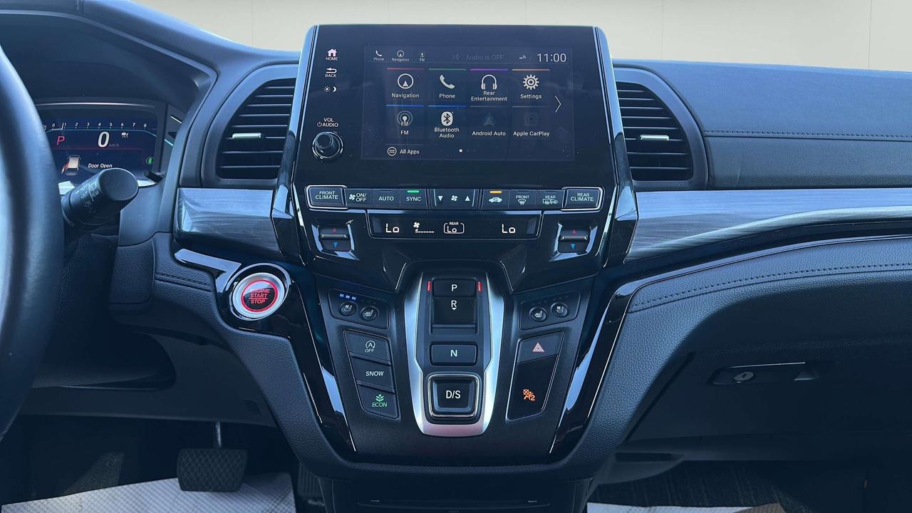 2024 Honda Odyssey Touring Photo