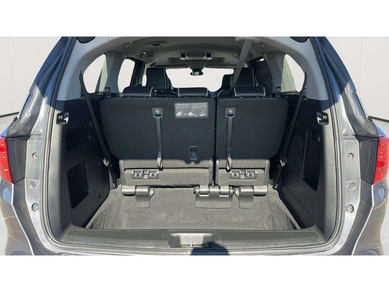 2024 Honda Odyssey Touring Photo