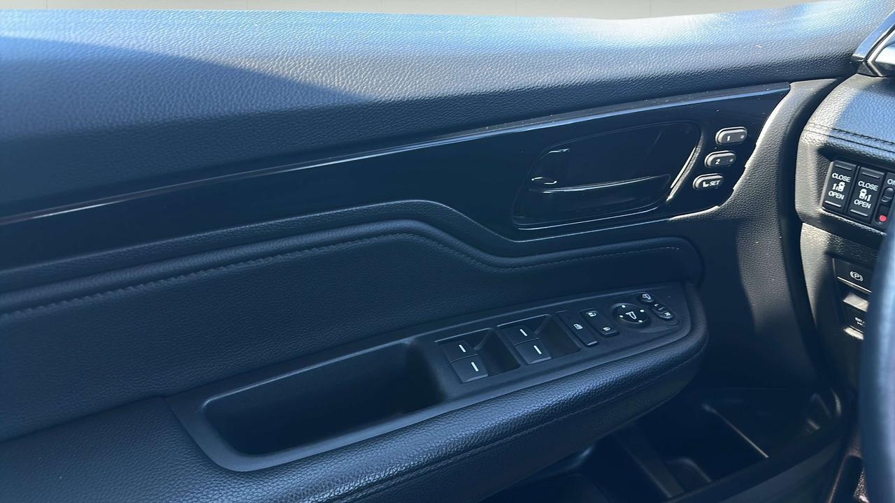 2024 Honda Odyssey Touring Photo