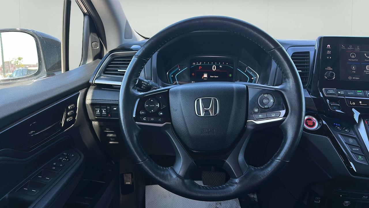 2024 Honda Odyssey Touring Photo