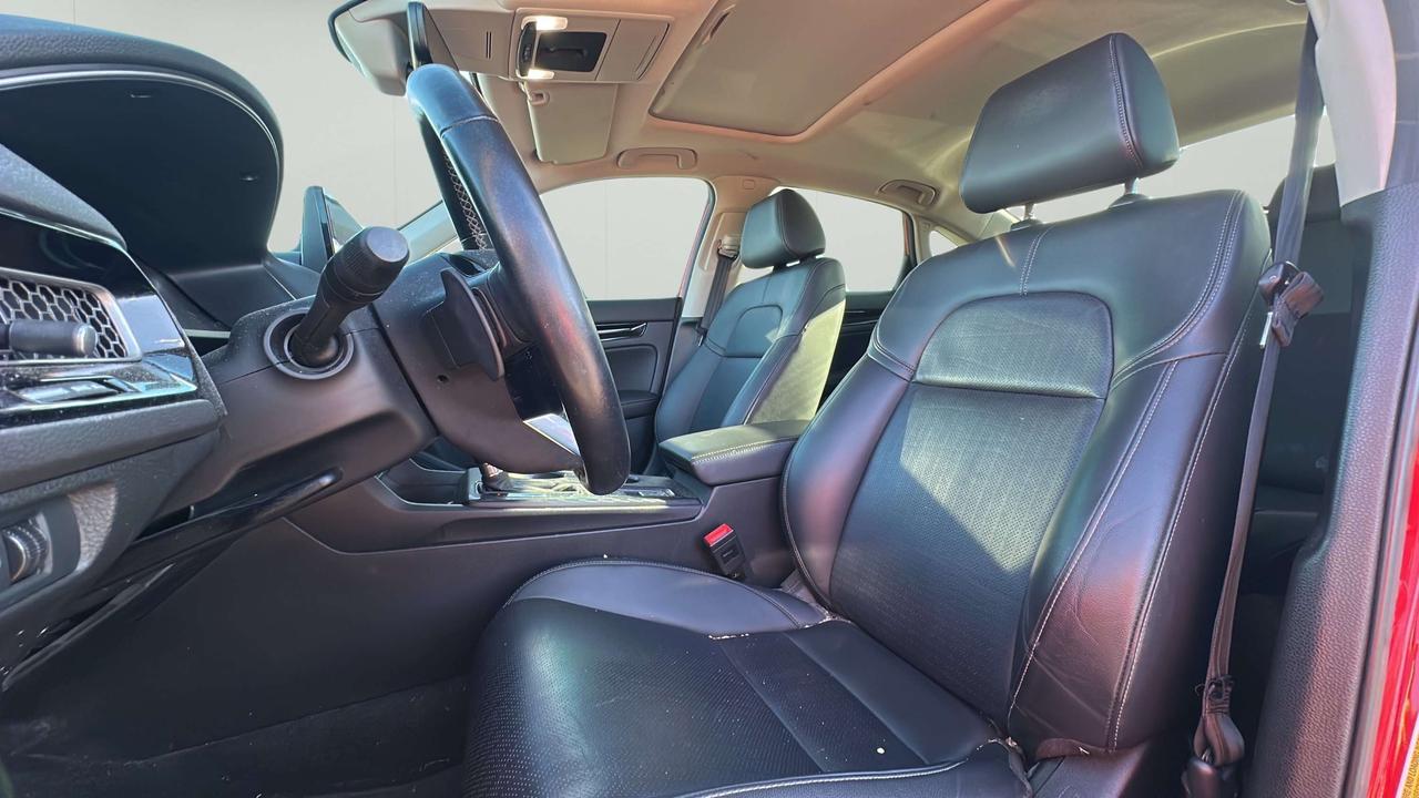 2022 Honda Civic Touring Photo