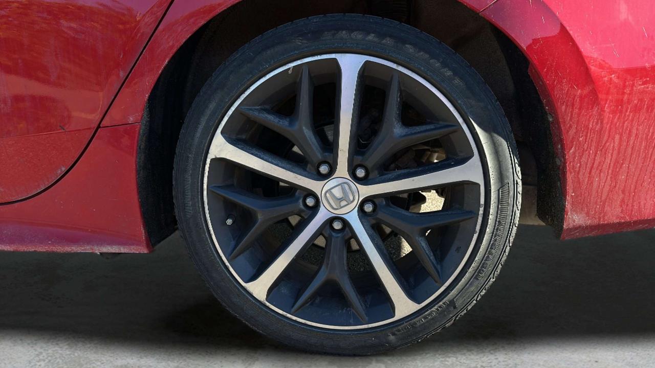 2022 Honda Civic Touring Photo