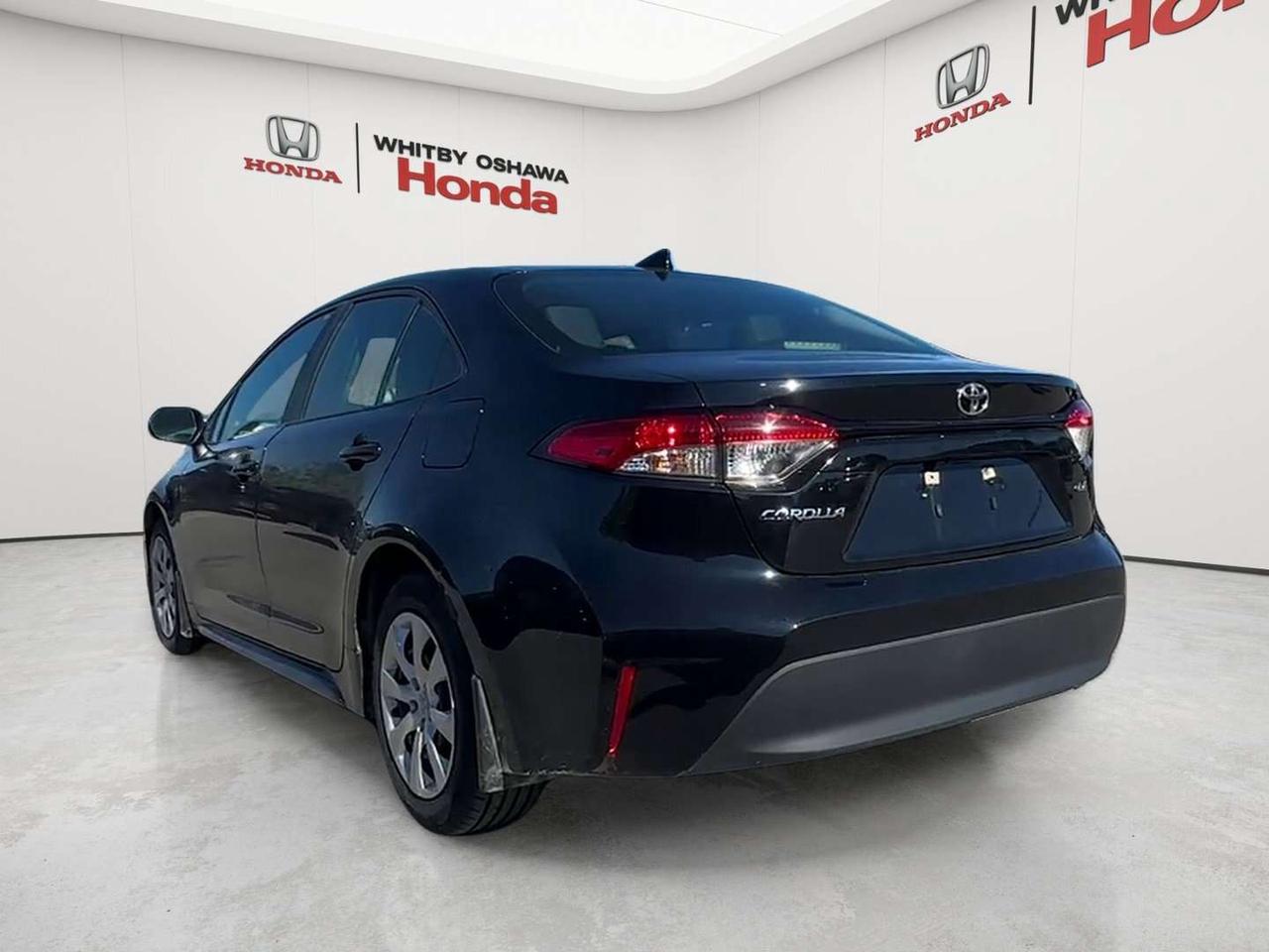 2024 Toyota Corolla LE Photo4