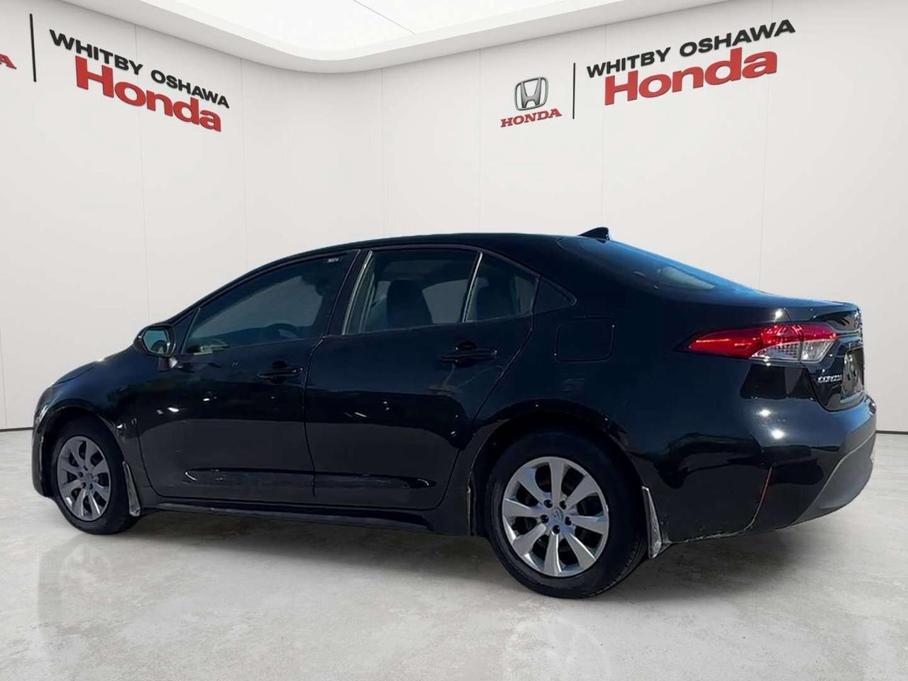 2024 Toyota Corolla LE Photo3