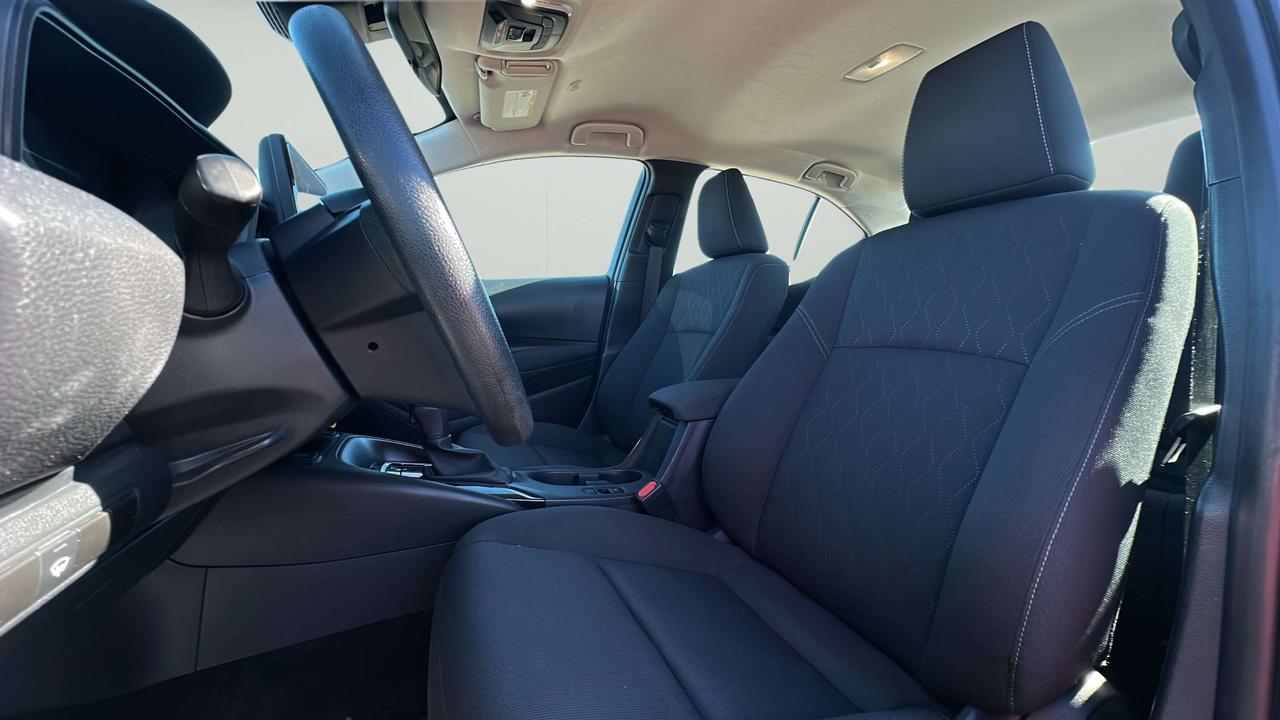 2024 Toyota Corolla LE Photo