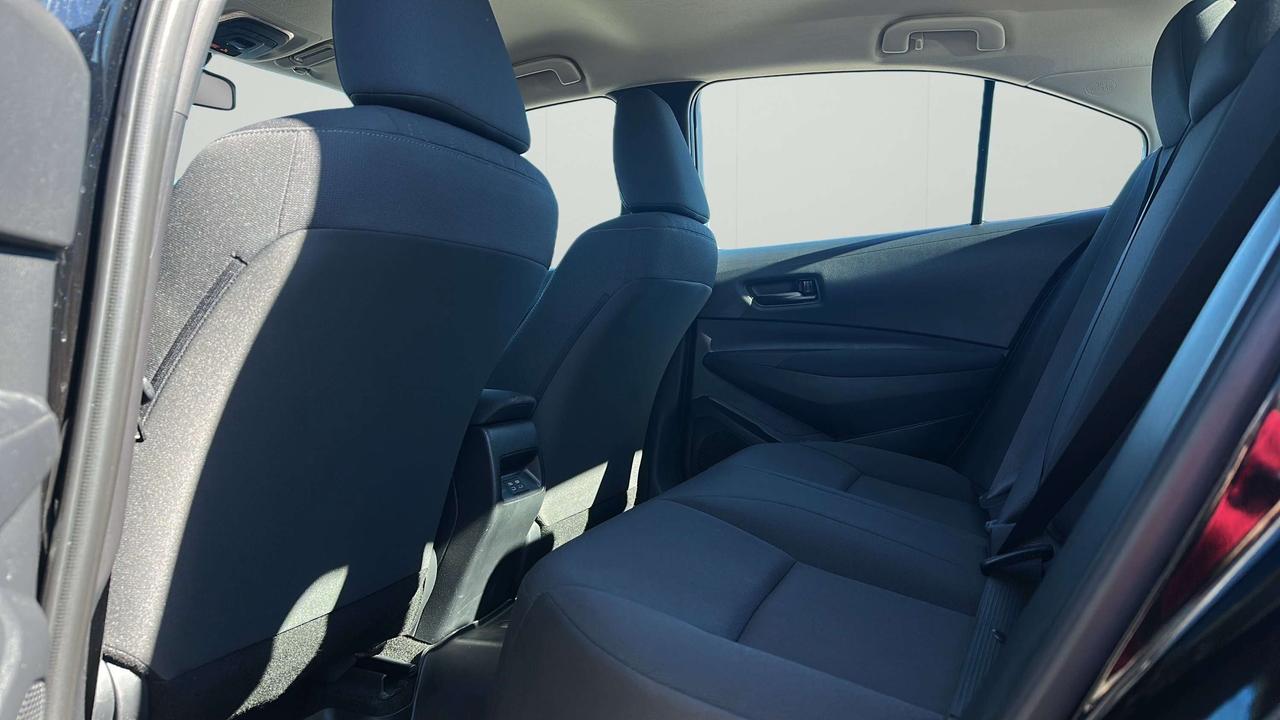 2024 Toyota Corolla LE Photo