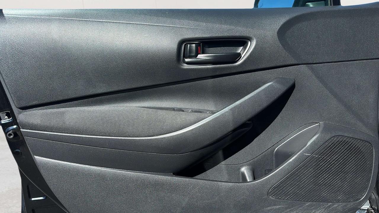 2024 Toyota Corolla LE Photo