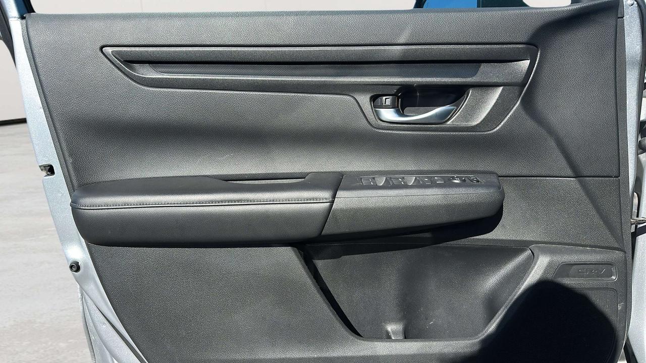 2025 Honda CR-V LX Photo