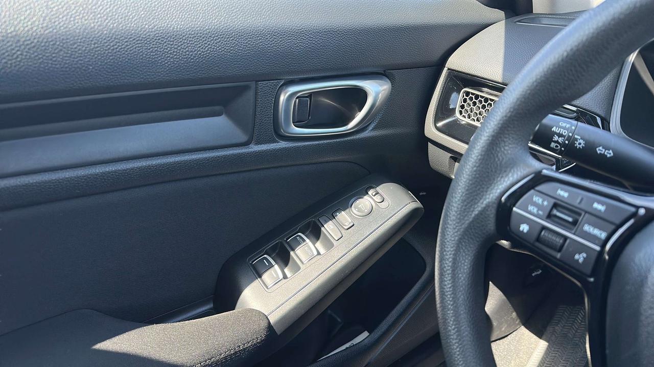 2023 Honda Civic LX Photo