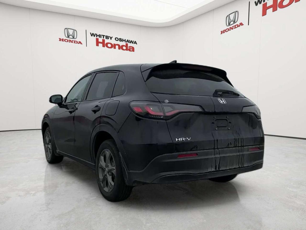 2026 Honda HR-V LX Photo4