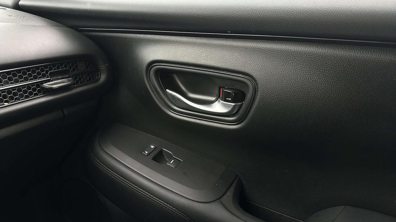 2026 Honda HR-V LX Photo