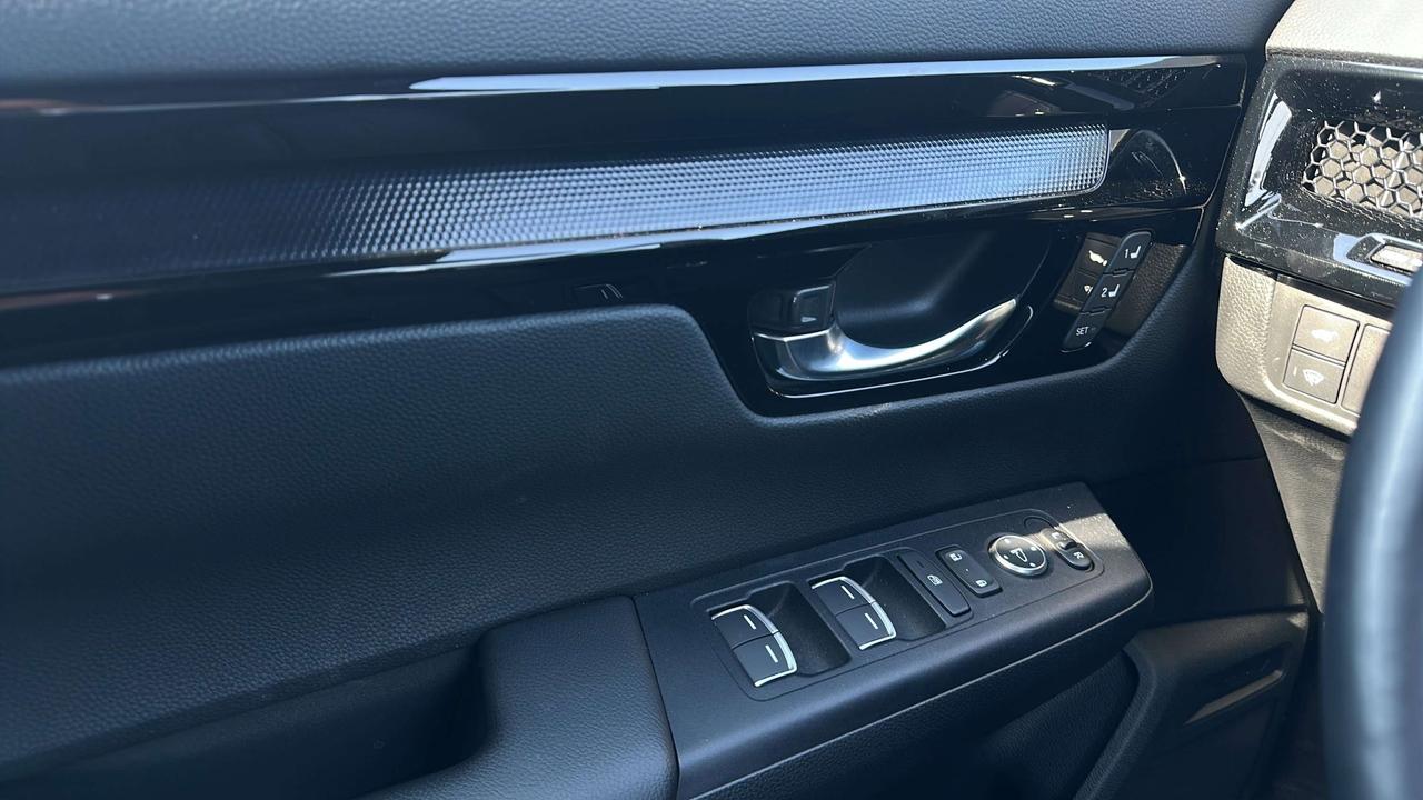 2026 Honda CR-V Touring Photo