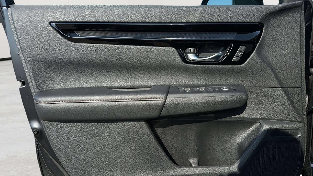 2026 Honda CR-V Touring Photo