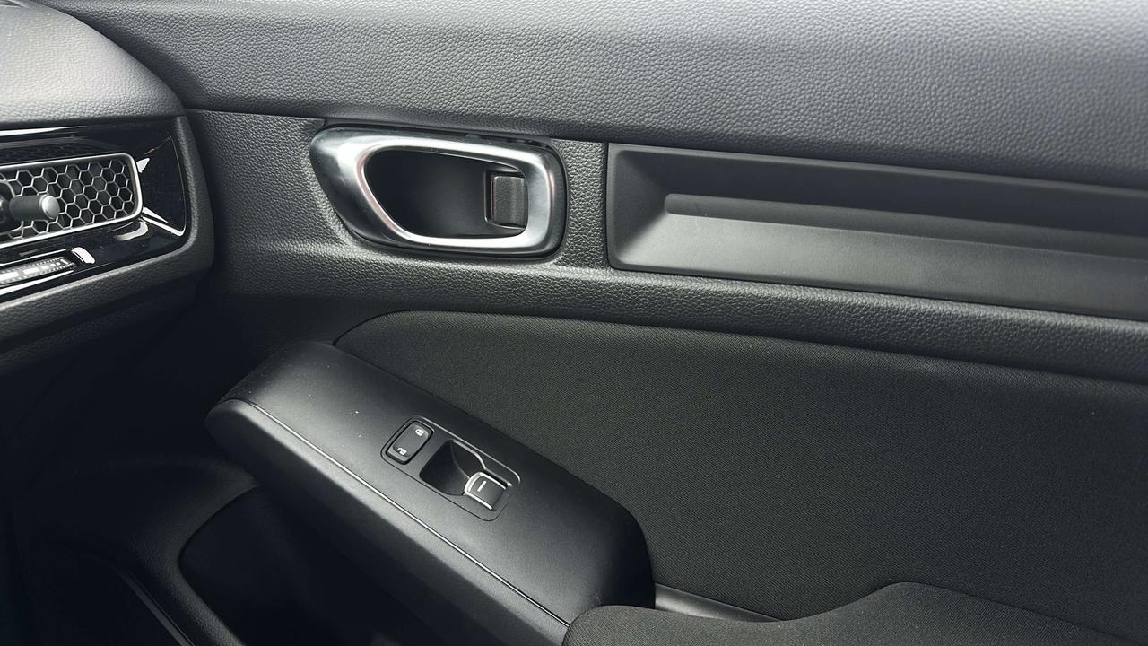 2025 Honda Civic Sport Photo