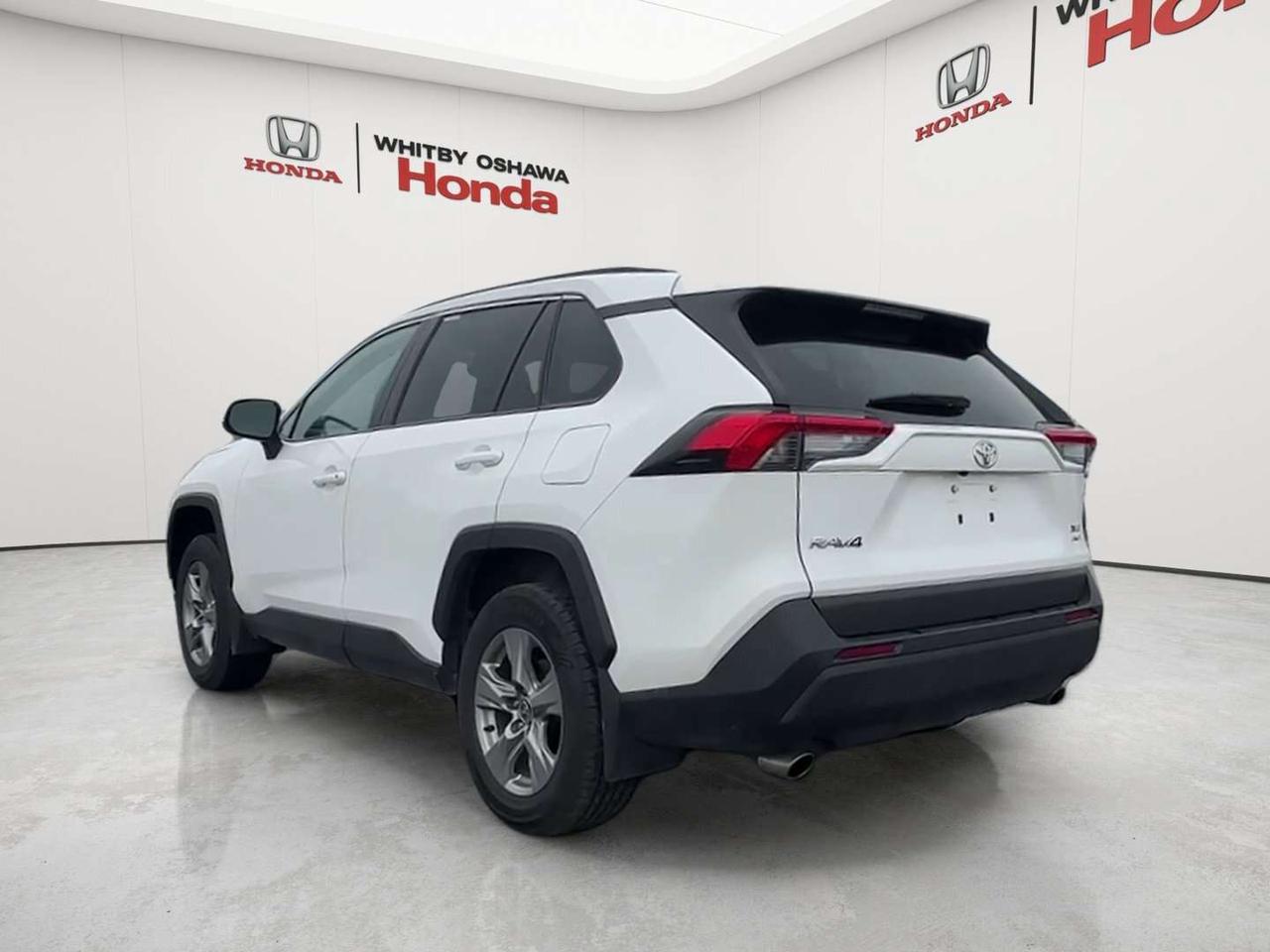 2025 Toyota RAV4 XLE Photo