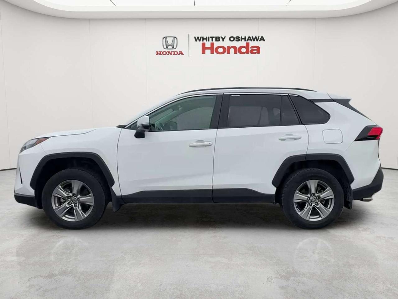 2025 Toyota RAV4 XLE Photo