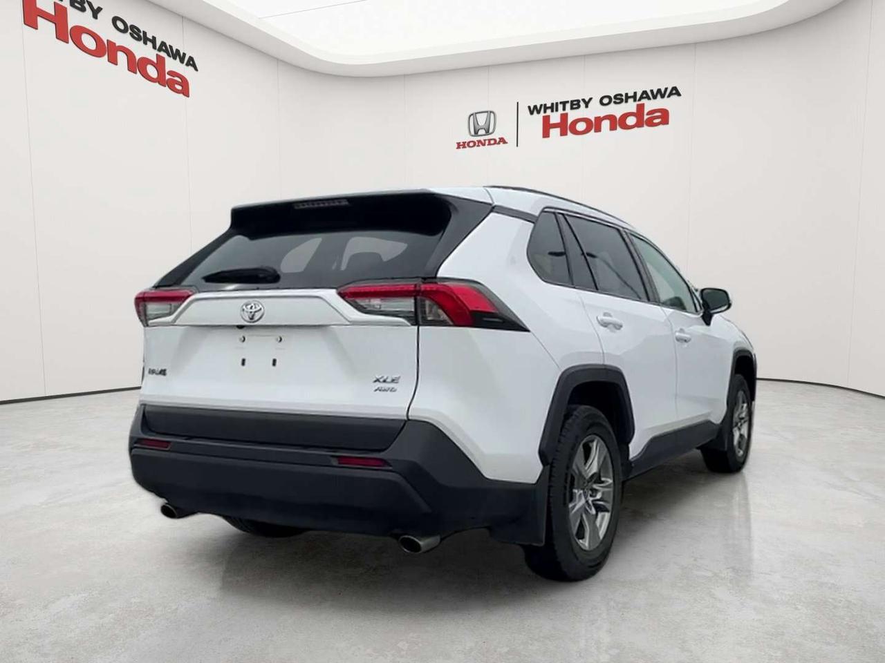 2025 Toyota RAV4 XLE Photo
