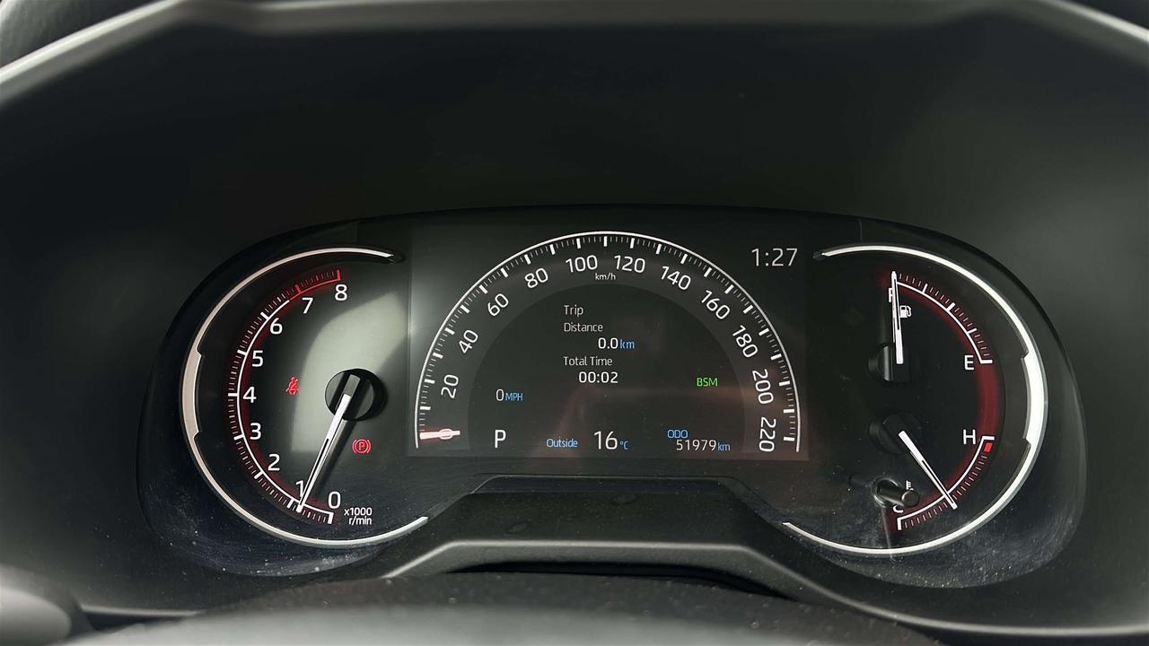2025 Toyota RAV4 XLE Photo