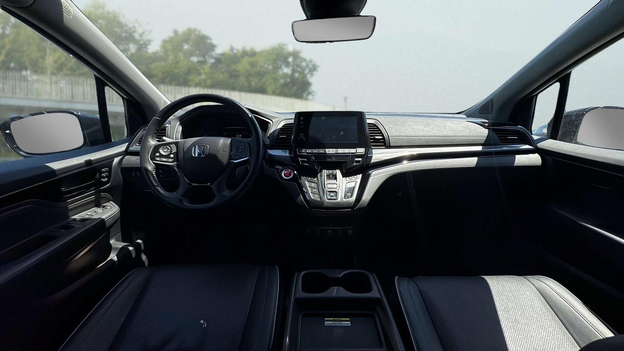 2024 Honda Odyssey Touring Photo
