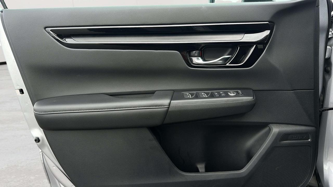 2025 Honda CR-V Sport Photo