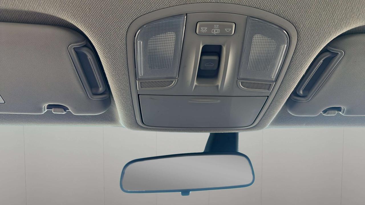 2020 Hyundai Elantra Preferred Photo