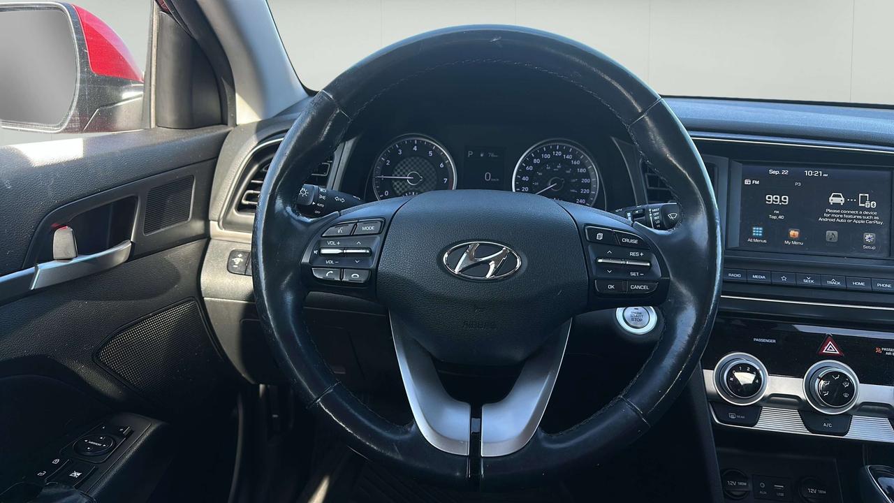 2020 Hyundai Elantra Preferred Photo