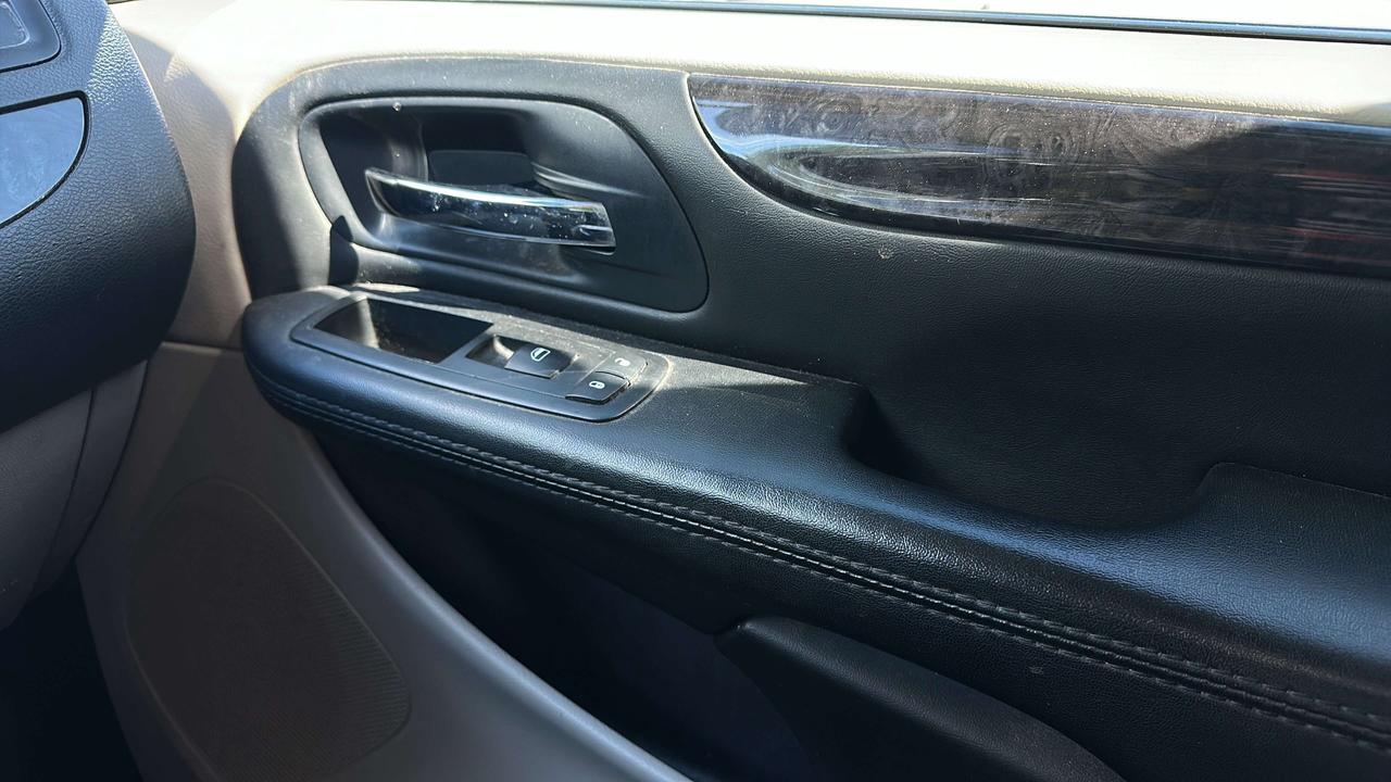 2015 RAM Cargo Van Base Photo