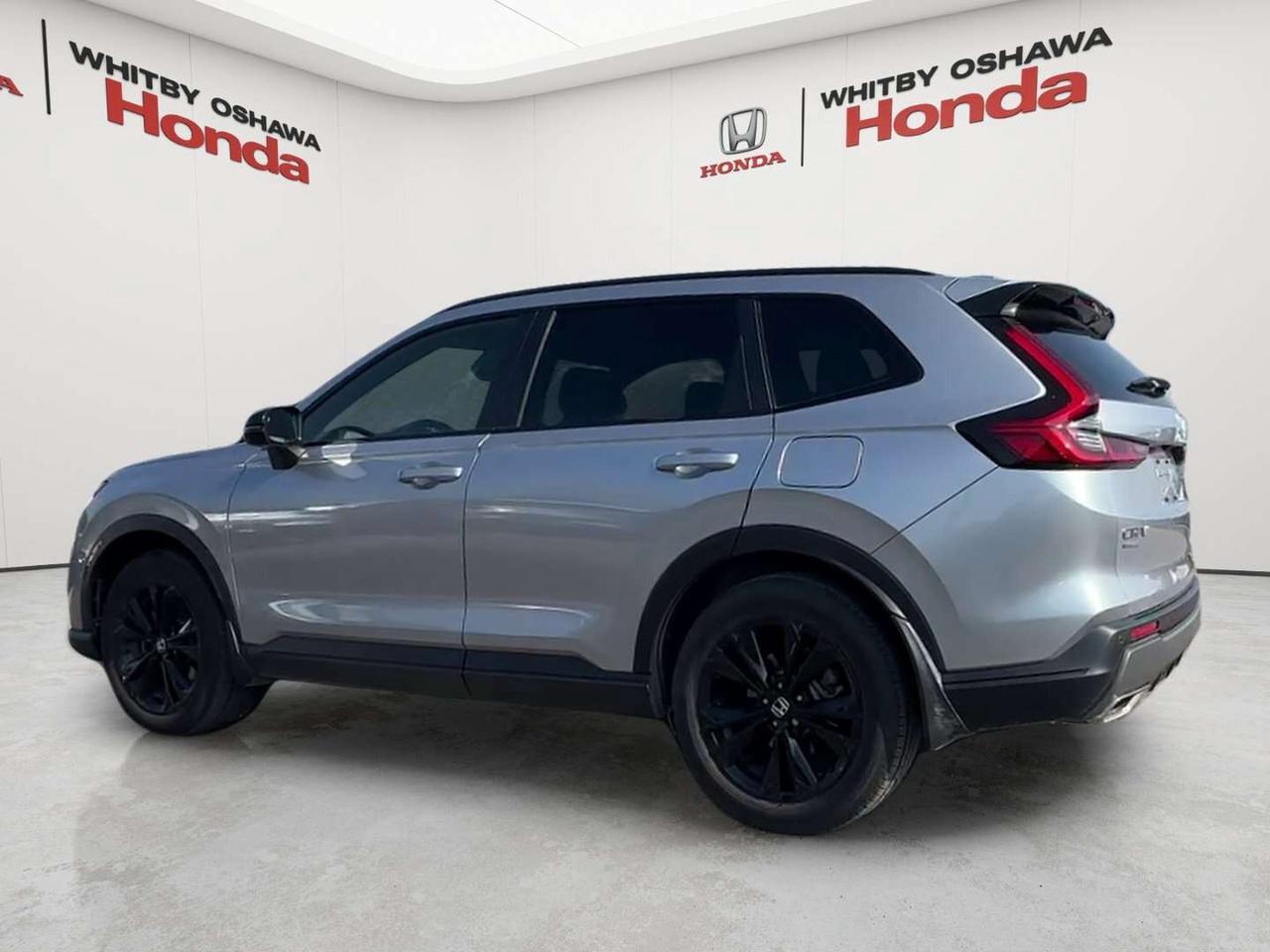 2026 Honda CR-V Touring Photo3