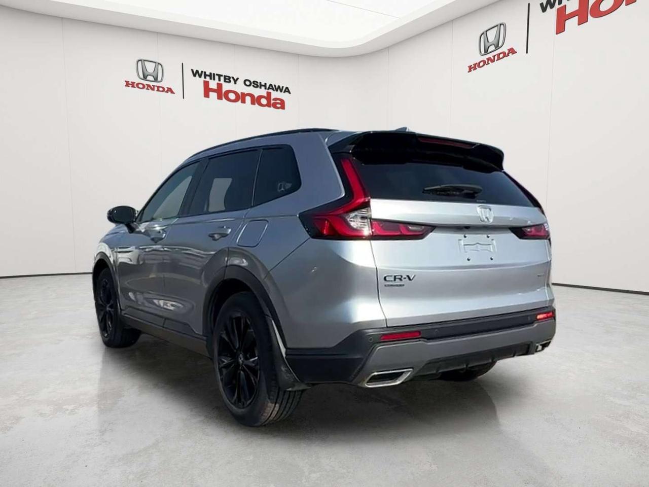 2026 Honda CR-V Touring Photo4