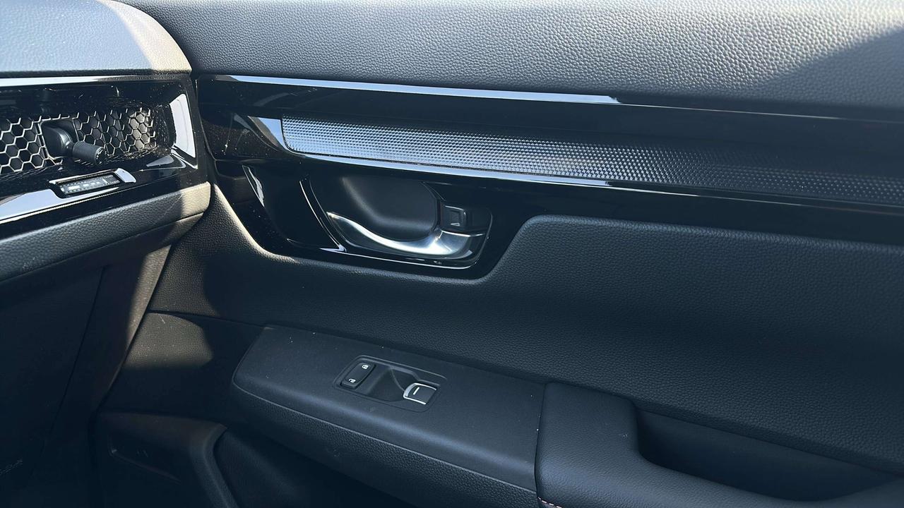 2026 Honda CR-V Touring Photo