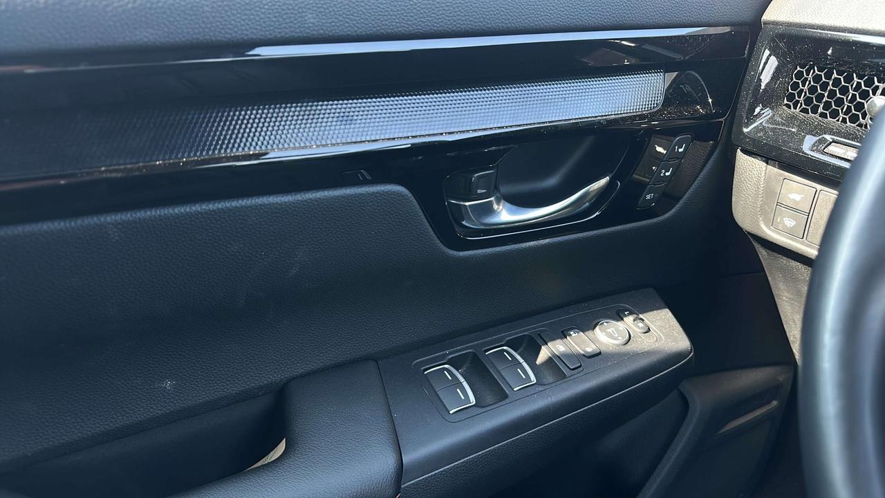 2026 Honda CR-V Touring Photo