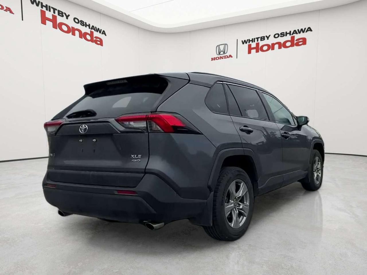 2025 Toyota RAV4 XLE Photo