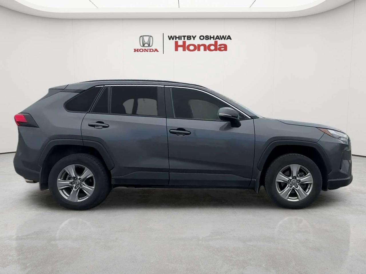 2025 Toyota RAV4 XLE Photo