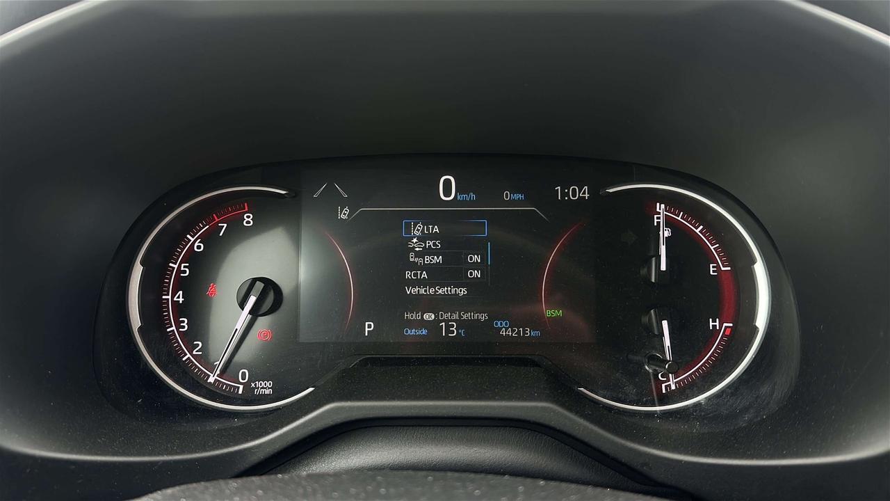 2025 Toyota RAV4 XLE Photo