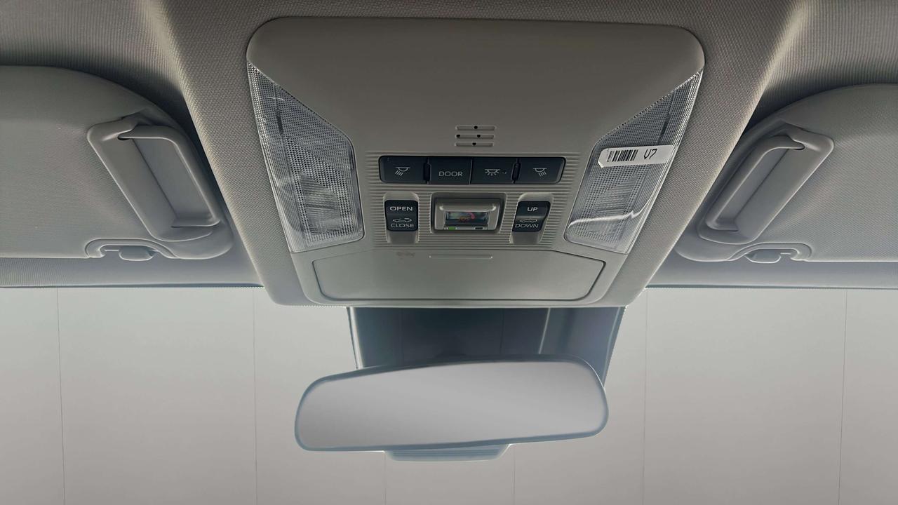 2025 Toyota RAV4 XLE Photo