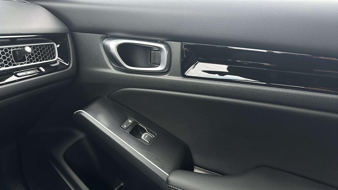 2026 Honda Civic Sport Touring Photo