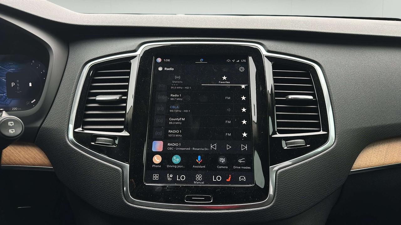 2024 Volvo XC90 B6 Plus Bright Theme Photo