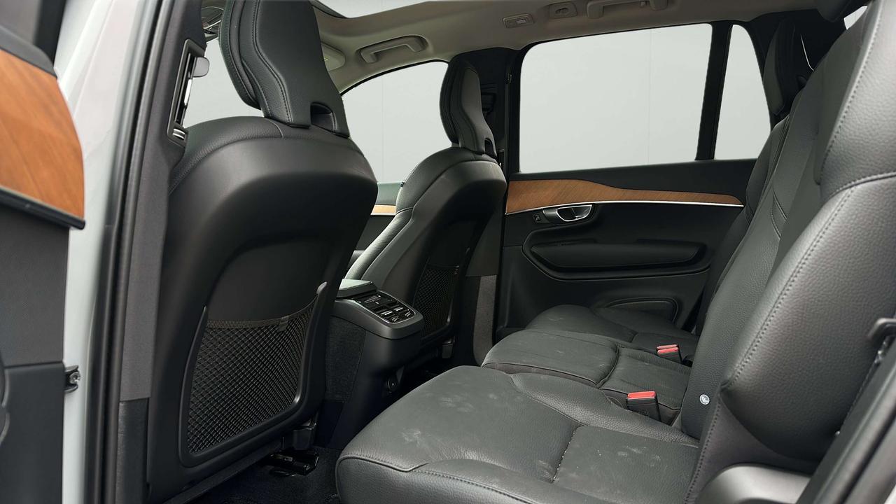 2024 Volvo XC90 B6 Plus Bright Theme Photo