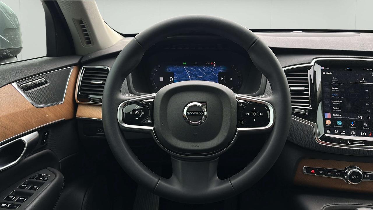 2024 Volvo XC90 B6 Plus Bright Theme Photo