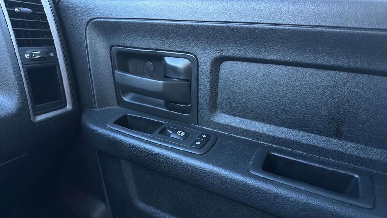 2023 RAM 1500 Express Photo