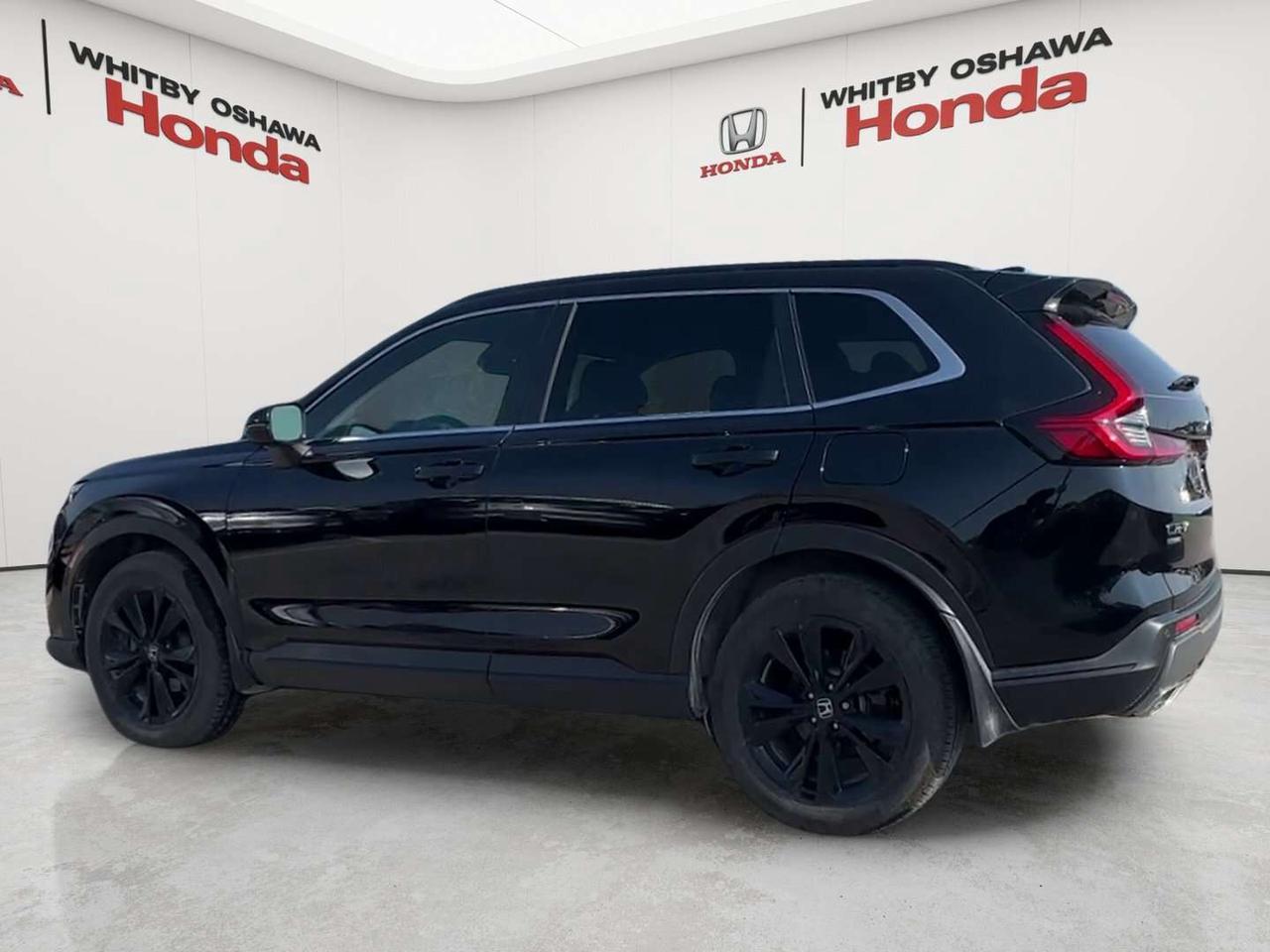 2025 Honda CR-V Touring Photo3