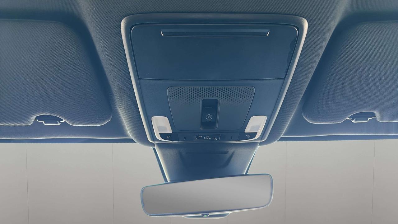 2025 Honda CR-V Touring Photo