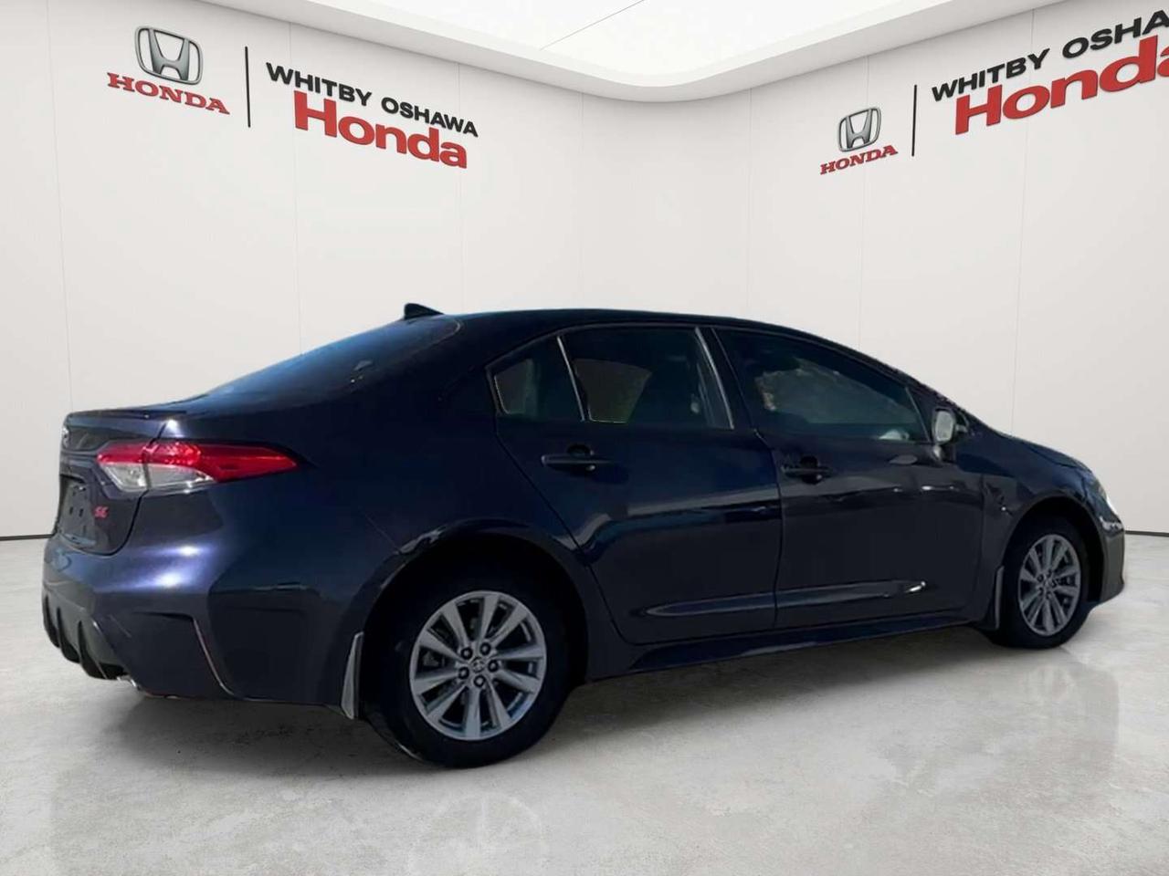 2024 Toyota Corolla SE Photo