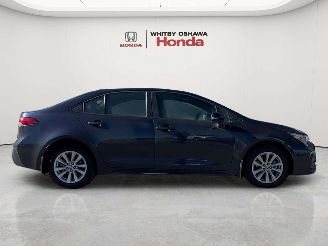 2024 Toyota Corolla SE Photo