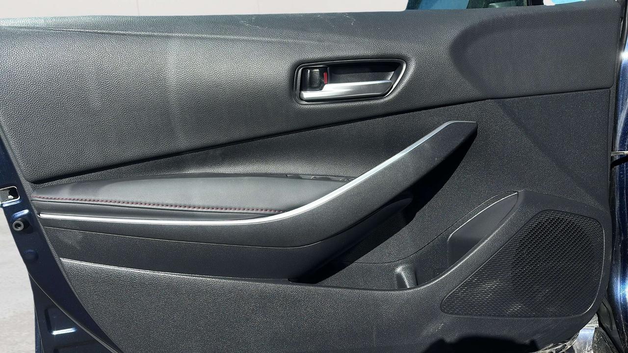 2024 Toyota Corolla SE Photo